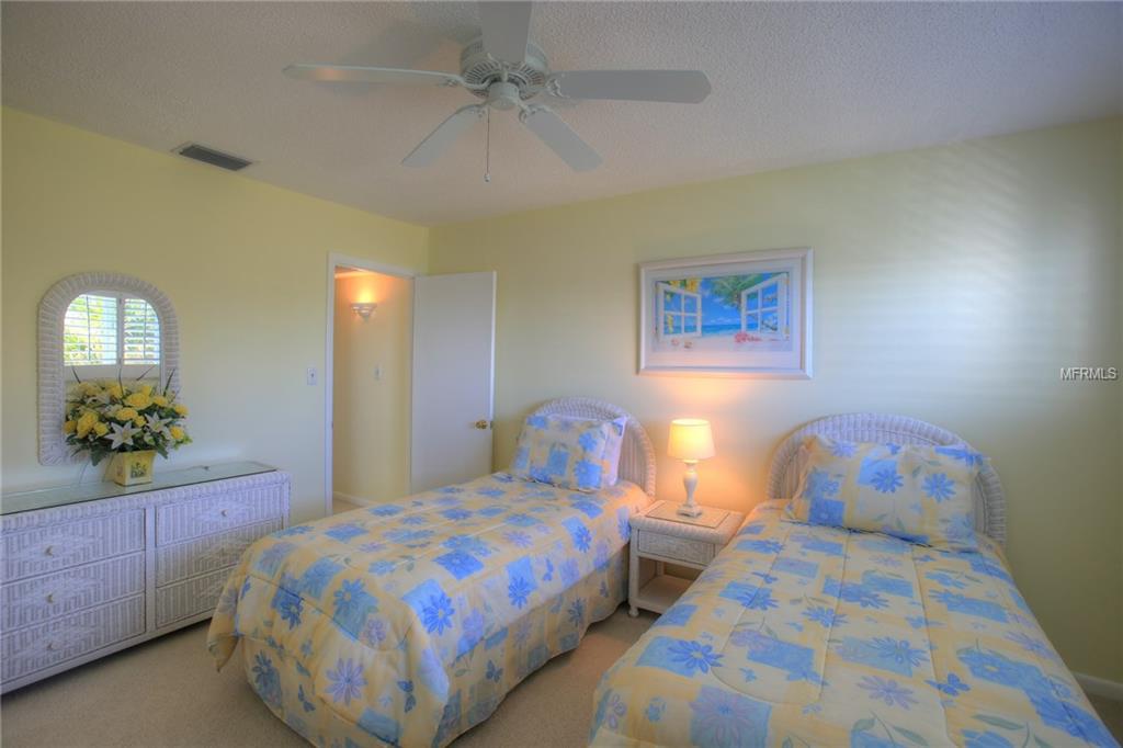 1351 GULF BOULEVARD, CLEARWATER BEACH, Florida 33767, 3 Bedrooms Bedrooms, 3 Rooms Rooms,2 BathroomsBathrooms,Residential,For sale,GULF,U7845719
