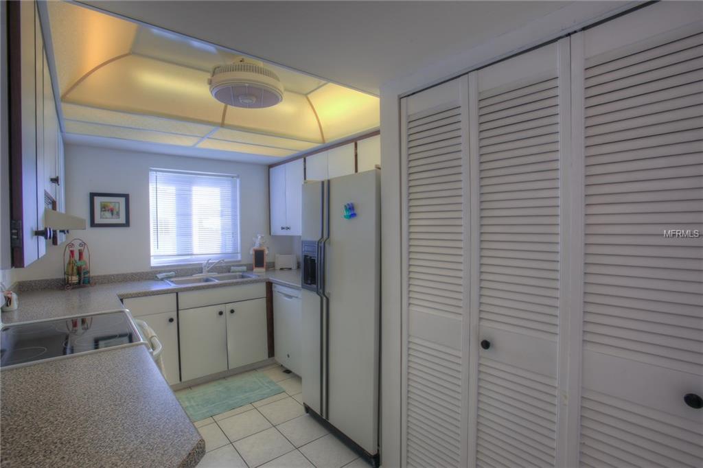 1351 GULF BOULEVARD, CLEARWATER BEACH, Florida 33767, 3 Bedrooms Bedrooms, 3 Rooms Rooms,2 BathroomsBathrooms,Residential,For sale,GULF,U7845719