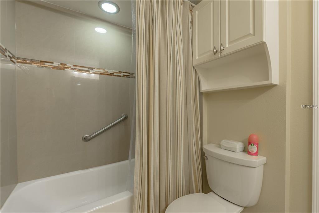 300 WOODETTE DRIVE, DUNEDIN, Florida 34698, 2 Bedrooms Bedrooms, 5 Rooms Rooms,2 BathroomsBathrooms,Residential,For sale,WOODETTE,U7846094