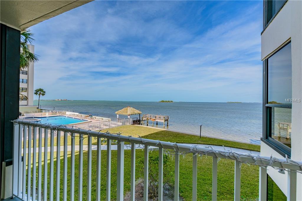 300 WOODETTE DRIVE, DUNEDIN, Florida 34698, 2 Bedrooms Bedrooms, 5 Rooms Rooms,2 BathroomsBathrooms,Residential,For sale,WOODETTE,U7846094