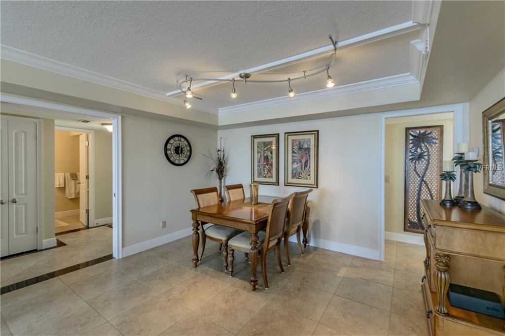 300 WOODETTE DRIVE, DUNEDIN, Florida 34698, 2 Bedrooms Bedrooms, 5 Rooms Rooms,2 BathroomsBathrooms,Residential,For sale,WOODETTE,U7846094