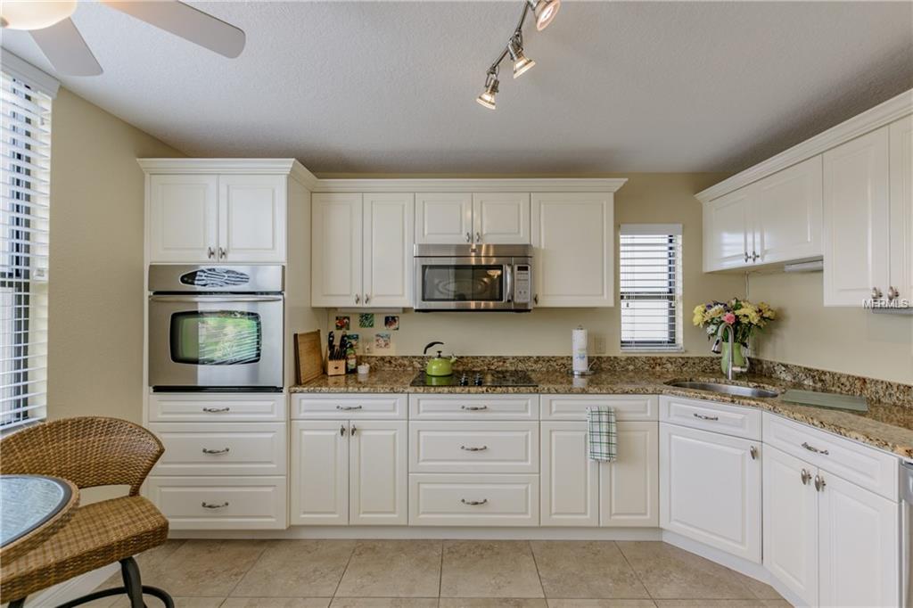 300 WOODETTE DRIVE, DUNEDIN, Florida 34698, 2 Bedrooms Bedrooms, 5 Rooms Rooms,2 BathroomsBathrooms,Residential,For sale,WOODETTE,U7846094