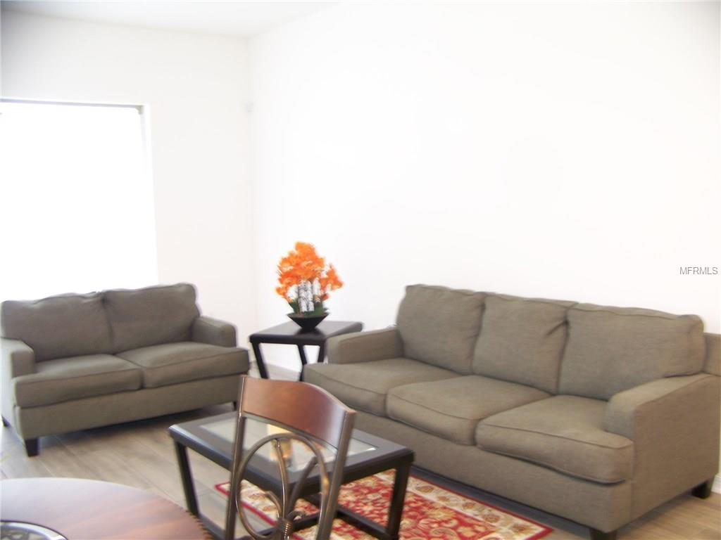 10154 HENBURY STREET, ORLANDO, Florida 32832, 4 Bedrooms Bedrooms, 8 Rooms Rooms,3 BathroomsBathrooms,Residential,For sale,HENBURY,O5560530