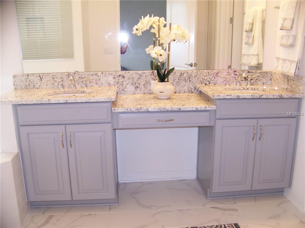 10154 HENBURY STREET, ORLANDO, Florida 32832, 4 Bedrooms Bedrooms, 8 Rooms Rooms,3 BathroomsBathrooms,Residential,For sale,HENBURY,O5560530