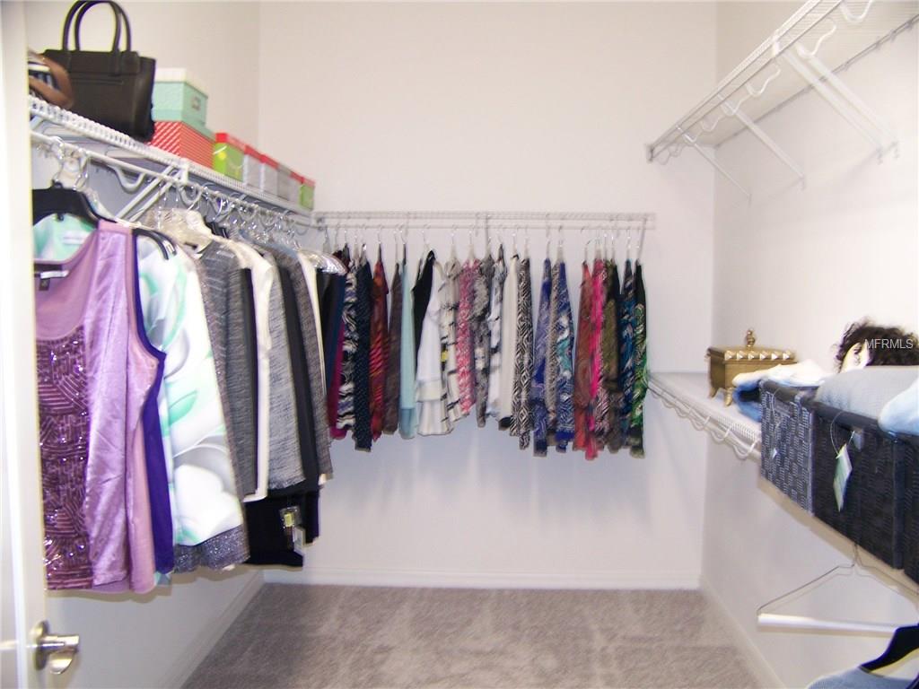 10154 HENBURY STREET, ORLANDO, Florida 32832, 4 Bedrooms Bedrooms, 8 Rooms Rooms,3 BathroomsBathrooms,Residential,For sale,HENBURY,O5560530