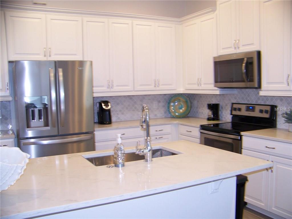 10154 HENBURY STREET, ORLANDO, Florida 32832, 4 Bedrooms Bedrooms, 8 Rooms Rooms,3 BathroomsBathrooms,Residential,For sale,HENBURY,O5560530