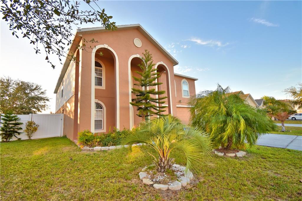 5862 WINDRIDGE DRIVE, WINTER HAVEN, Florida 33881, 4 Bedrooms Bedrooms, 10 Rooms Rooms,3 BathroomsBathrooms,Residential,For sale,WINDRIDGE,P4719004