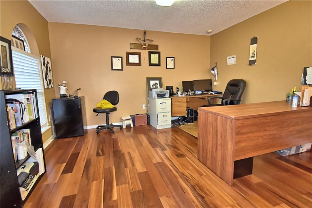 5862 WINDRIDGE DRIVE, WINTER HAVEN, Florida 33881, 4 Bedrooms Bedrooms, 10 Rooms Rooms,3 BathroomsBathrooms,Residential,For sale,WINDRIDGE,P4719004