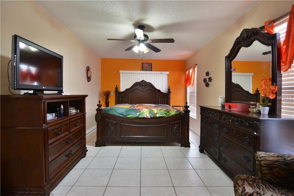 2303 ISLAND CLUB WAY, ORLANDO, Florida 32822, 3 Bedrooms Bedrooms, 7 Rooms Rooms,2 BathroomsBathrooms,Residential,For sale,ISLAND CLUB,O5561602