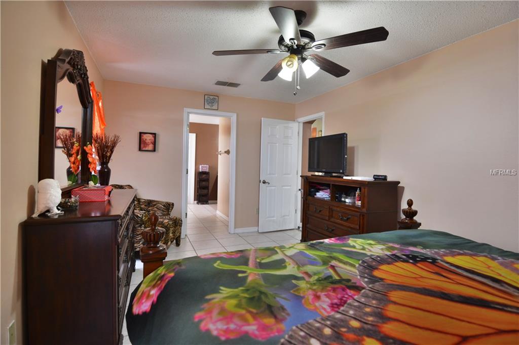 2303 ISLAND CLUB WAY, ORLANDO, Florida 32822, 3 Bedrooms Bedrooms, 7 Rooms Rooms,2 BathroomsBathrooms,Residential,For sale,ISLAND CLUB,O5561602