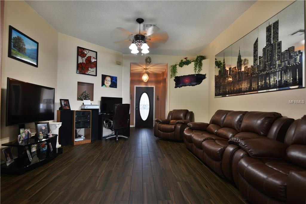 2303 ISLAND CLUB WAY, ORLANDO, Florida 32822, 3 Bedrooms Bedrooms, 7 Rooms Rooms,2 BathroomsBathrooms,Residential,For sale,ISLAND CLUB,O5561602