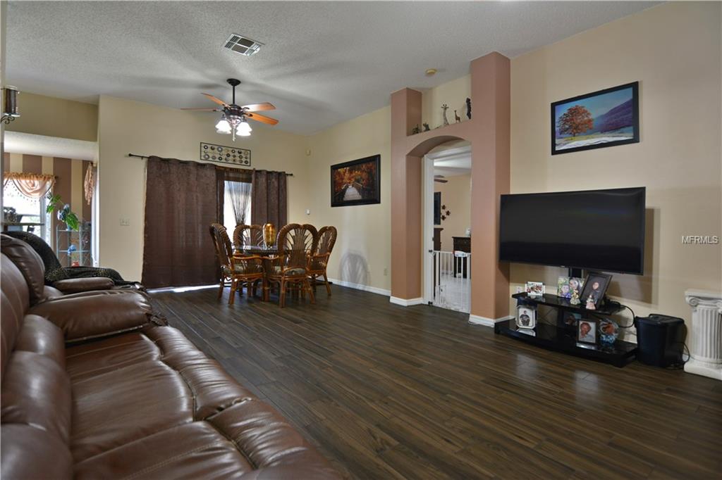 2303 ISLAND CLUB WAY, ORLANDO, Florida 32822, 3 Bedrooms Bedrooms, 7 Rooms Rooms,2 BathroomsBathrooms,Residential,For sale,ISLAND CLUB,O5561602