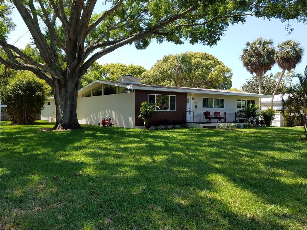 7200 2ND AVENUE S, ST PETERSBURG, Florida 33707, 4 Bedrooms Bedrooms, 8 Rooms Rooms,3 BathroomsBathrooms,Residential,For sale,2ND,U7847462