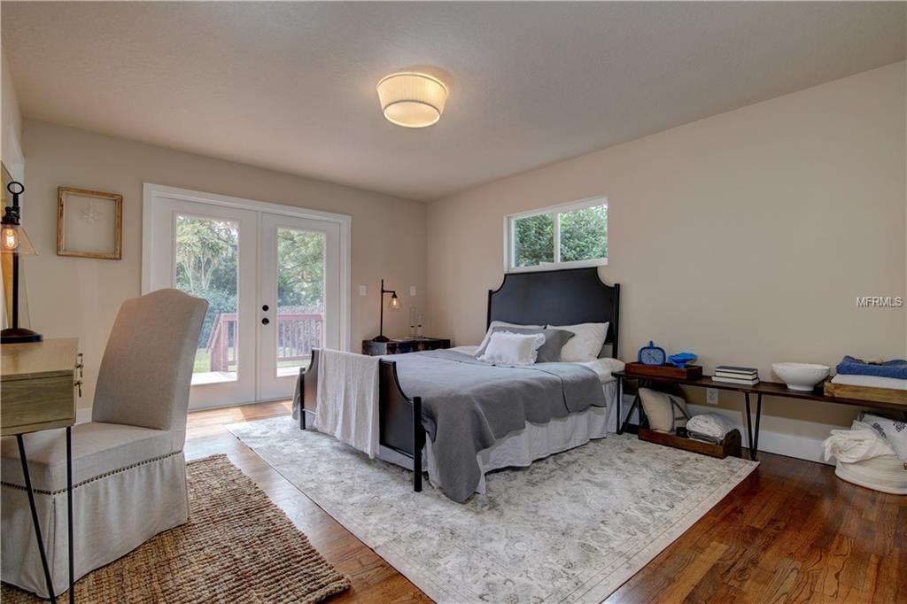 7200 2ND AVENUE S, ST PETERSBURG, Florida 33707, 4 Bedrooms Bedrooms, 8 Rooms Rooms,3 BathroomsBathrooms,Residential,For sale,2ND,U7847462