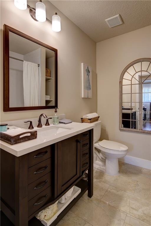 7200 2ND AVENUE S, ST PETERSBURG, Florida 33707, 4 Bedrooms Bedrooms, 8 Rooms Rooms,3 BathroomsBathrooms,Residential,For sale,2ND,U7847462