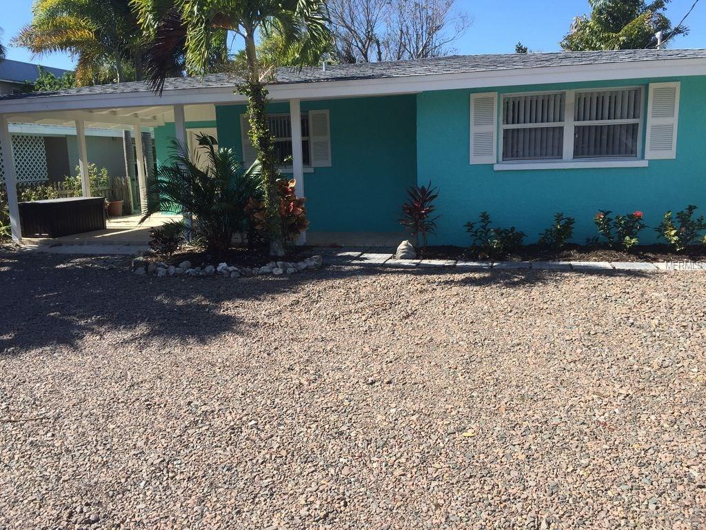 2206 AVENUE C, BRADENTON BEACH, Florida 34217, 3 Bedrooms Bedrooms, 7 Rooms Rooms,2 BathroomsBathrooms,Residential,For sale,AVENUE C,A4210099