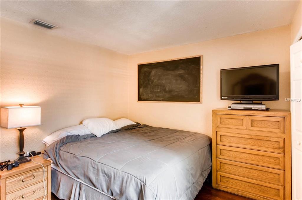 7220 BAY CLUB WAY, ORLANDO, Florida 32835, 3 Bedrooms Bedrooms, 7 Rooms Rooms,2 BathroomsBathrooms,Residential,For sale,BAY CLUB,O5529858