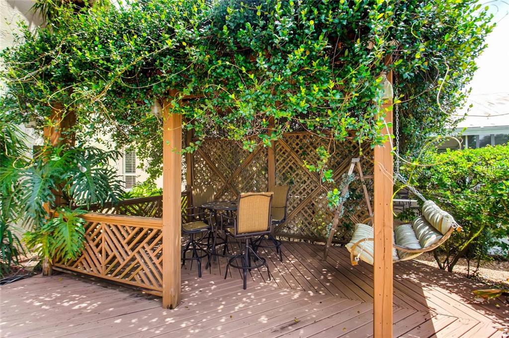 7220 BAY CLUB WAY, ORLANDO, Florida 32835, 3 Bedrooms Bedrooms, 7 Rooms Rooms,2 BathroomsBathrooms,Residential,For sale,BAY CLUB,O5529858