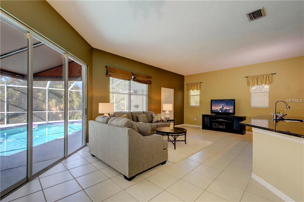 5802 HATTERAS PALM WAY, TAMPA, Florida 33615, 3 Bedrooms Bedrooms, 6 Rooms Rooms,3 BathroomsBathrooms,Residential,For sale,HATTERAS PALM,U7837430