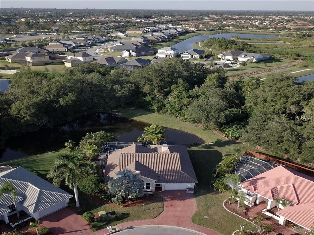 7132 40TH LANE E, SARASOTA, Florida 34243, 4 Bedrooms Bedrooms, 3 Rooms Rooms,2 BathroomsBathrooms,Residential,For sale,40TH,T2914644