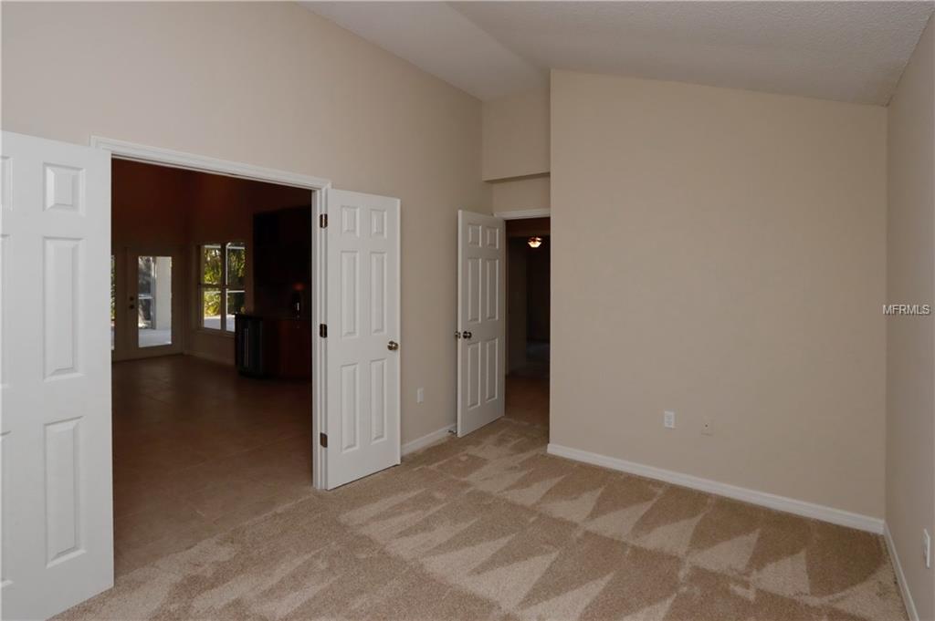 7132 40TH LANE E, SARASOTA, Florida 34243, 4 Bedrooms Bedrooms, 3 Rooms Rooms,2 BathroomsBathrooms,Residential,For sale,40TH,T2914644