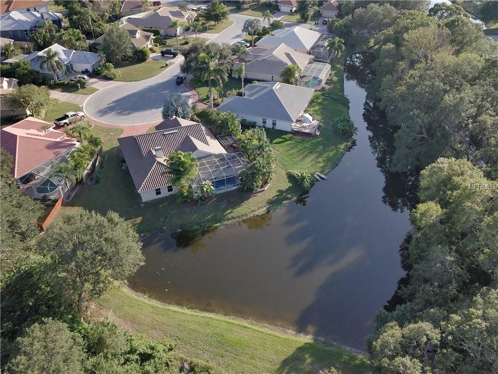 7132 40TH LANE E, SARASOTA, Florida 34243, 4 Bedrooms Bedrooms, 3 Rooms Rooms,2 BathroomsBathrooms,Residential,For sale,40TH,T2914644