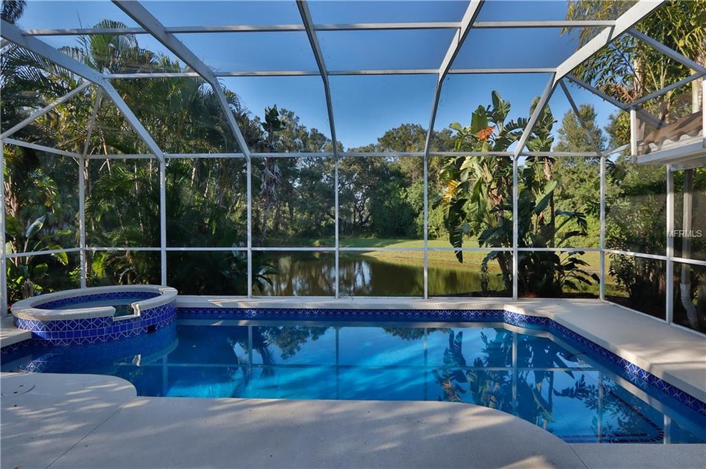 7132 40TH LANE E, SARASOTA, Florida 34243, 4 Bedrooms Bedrooms, 3 Rooms Rooms,2 BathroomsBathrooms,Residential,For sale,40TH,T2914644