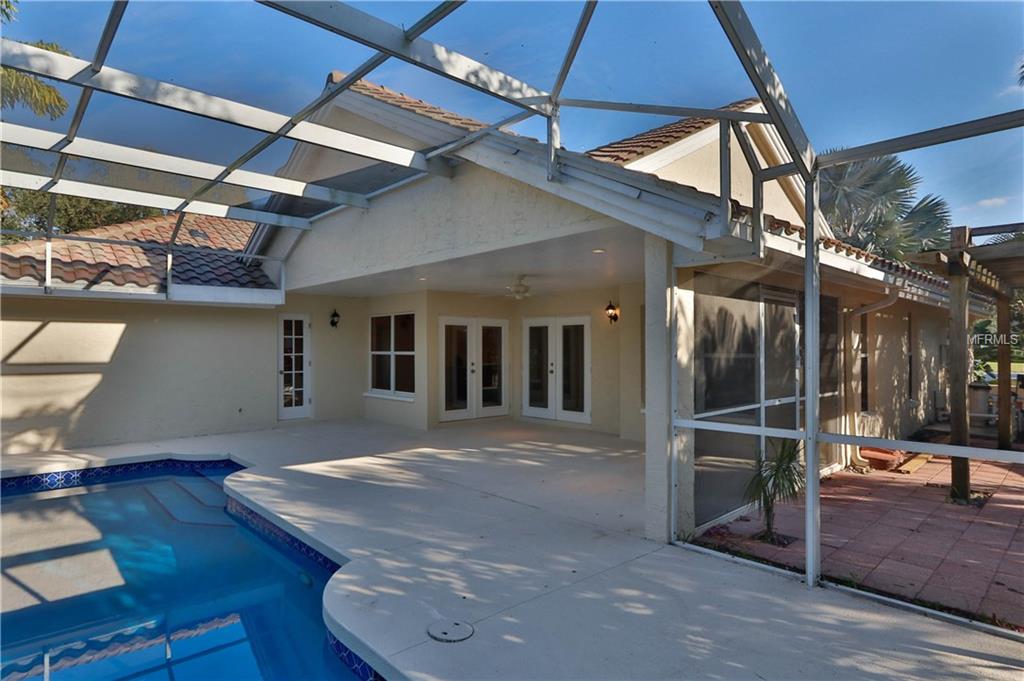 7132 40TH LANE E, SARASOTA, Florida 34243, 4 Bedrooms Bedrooms, 3 Rooms Rooms,2 BathroomsBathrooms,Residential,For sale,40TH,T2914644