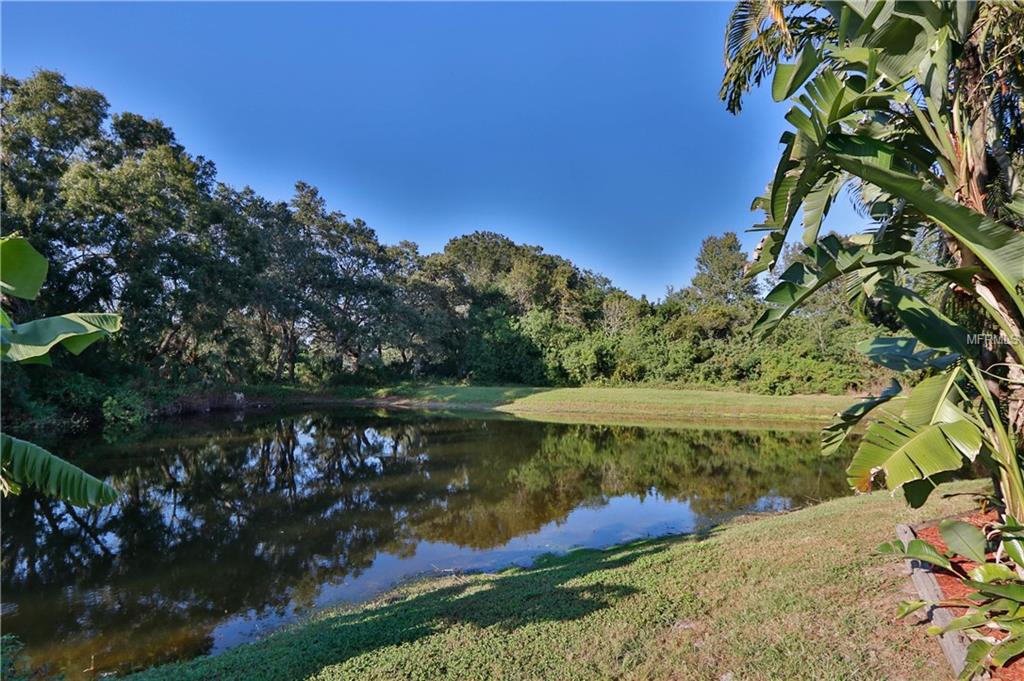 7132 40TH LANE E, SARASOTA, Florida 34243, 4 Bedrooms Bedrooms, 3 Rooms Rooms,2 BathroomsBathrooms,Residential,For sale,40TH,T2914644