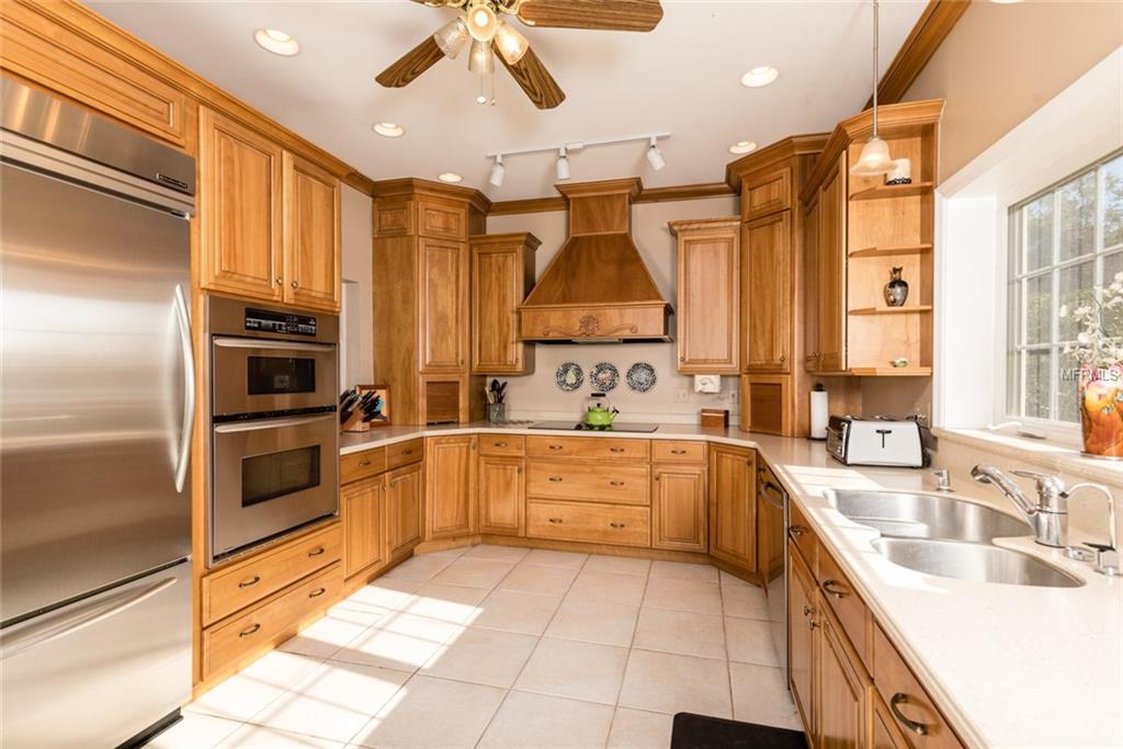 1044 MARCO DRIVE NE, ST PETERSBURG, Florida 33702, 5 Bedrooms Bedrooms, 4 Rooms Rooms,3 BathroomsBathrooms,Residential,For sale,MARCO,U7840392