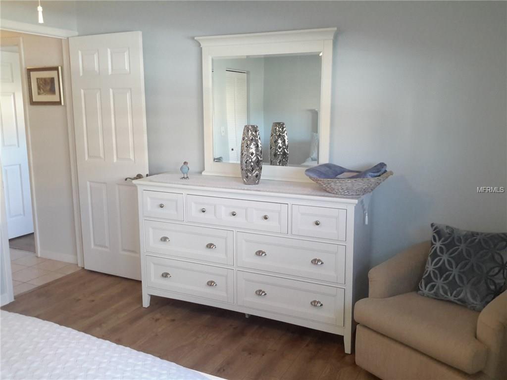 5521 80TH STREET N, ST PETERSBURG, Florida 33709, 2 Bedrooms Bedrooms, 5 Rooms Rooms,2 BathroomsBathrooms,Residential,For sale,80TH,T2921869