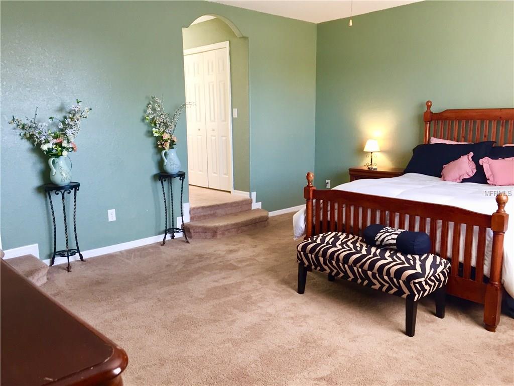 10636 DEERBERRY DRIVE, LAND O LAKES, Florida 34638, 5 Bedrooms Bedrooms, 5 Rooms Rooms,3 BathroomsBathrooms,Residential,For sale,DEERBERRY,T2923870