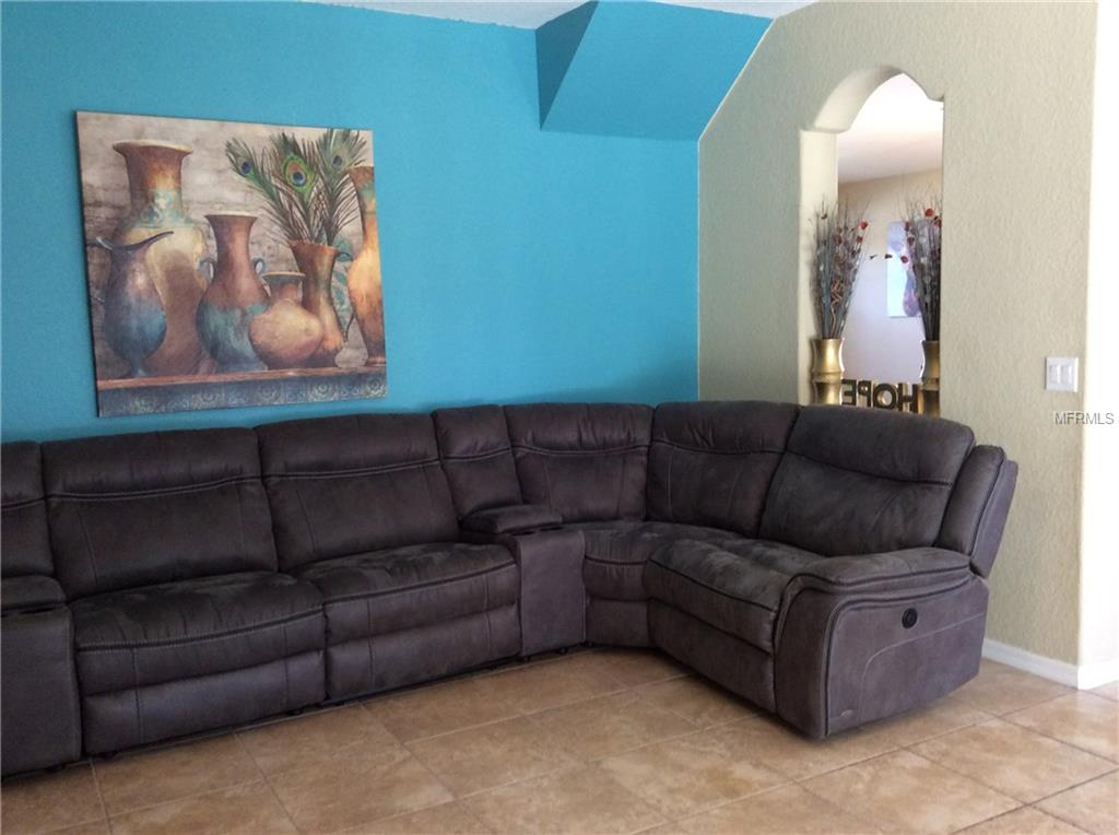 10636 DEERBERRY DRIVE, LAND O LAKES, Florida 34638, 5 Bedrooms Bedrooms, 5 Rooms Rooms,3 BathroomsBathrooms,Residential,For sale,DEERBERRY,T2923870