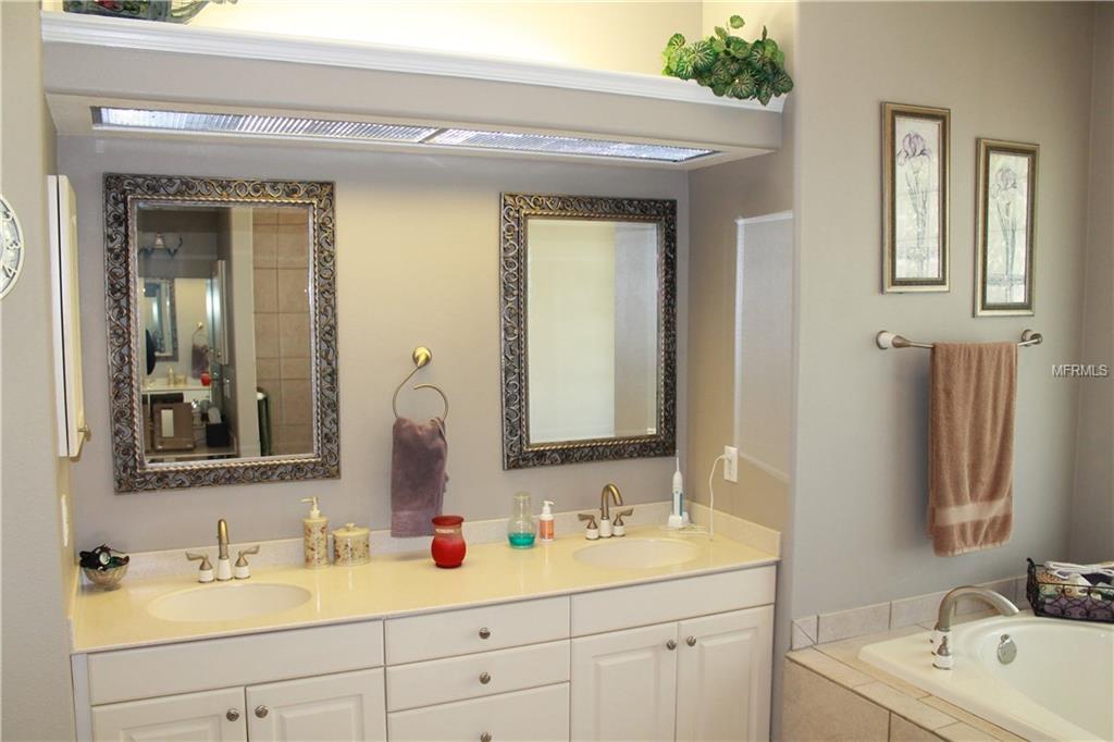 6400 YELLOW WOOD PLACE, SARASOTA, Florida 34241, 4 Bedrooms Bedrooms, 9 Rooms Rooms,2 BathroomsBathrooms,Residential,For sale,YELLOW WOOD,A4207757