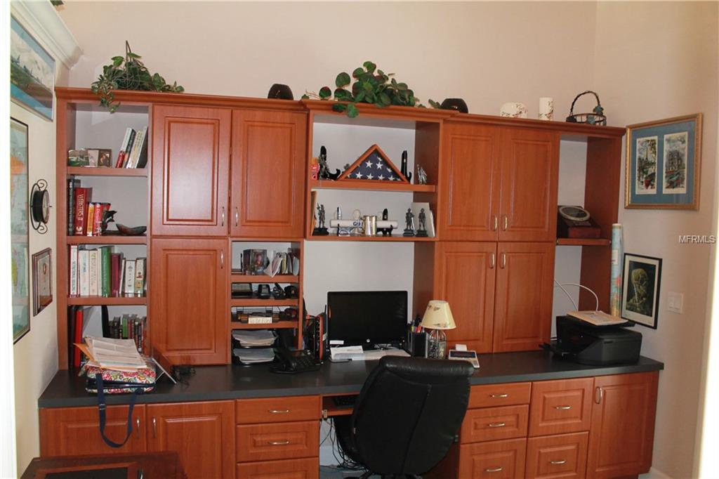 6400 YELLOW WOOD PLACE, SARASOTA, Florida 34241, 4 Bedrooms Bedrooms, 9 Rooms Rooms,2 BathroomsBathrooms,Residential,For sale,YELLOW WOOD,A4207757