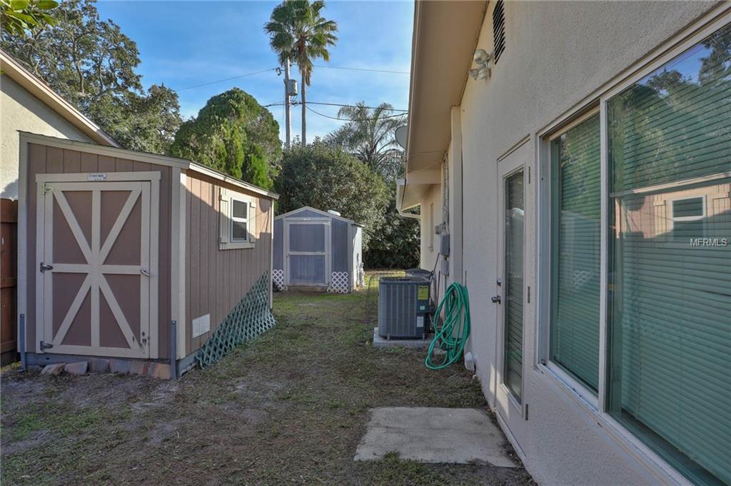 1501 COUNTRY LANE E, CLEARWATER, Florida 33759, 3 Bedrooms Bedrooms, 7 Rooms Rooms,2 BathroomsBathrooms,Residential,For sale,COUNTRY,U7845723