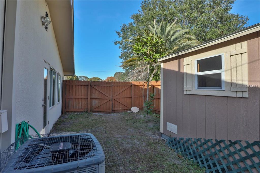 1501 COUNTRY LANE E, CLEARWATER, Florida 33759, 3 Bedrooms Bedrooms, 7 Rooms Rooms,2 BathroomsBathrooms,Residential,For sale,COUNTRY,U7845723