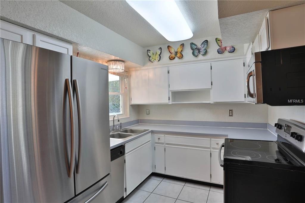 1501 COUNTRY LANE E, CLEARWATER, Florida 33759, 3 Bedrooms Bedrooms, 7 Rooms Rooms,2 BathroomsBathrooms,Residential,For sale,COUNTRY,U7845723