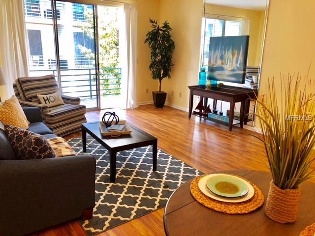 320 ISLAND WAY, CLEARWATER BEACH, Florida 33767, 3 Bedrooms Bedrooms, 6 Rooms Rooms,3 BathroomsBathrooms,Residential,For sale,ISLAND,T2928191