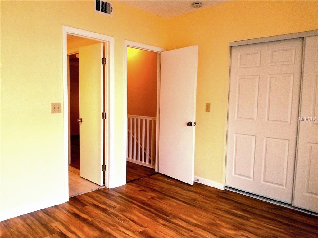 320 ISLAND WAY, CLEARWATER BEACH, Florida 33767, 3 Bedrooms Bedrooms, 6 Rooms Rooms,3 BathroomsBathrooms,Residential,For sale,ISLAND,T2928191