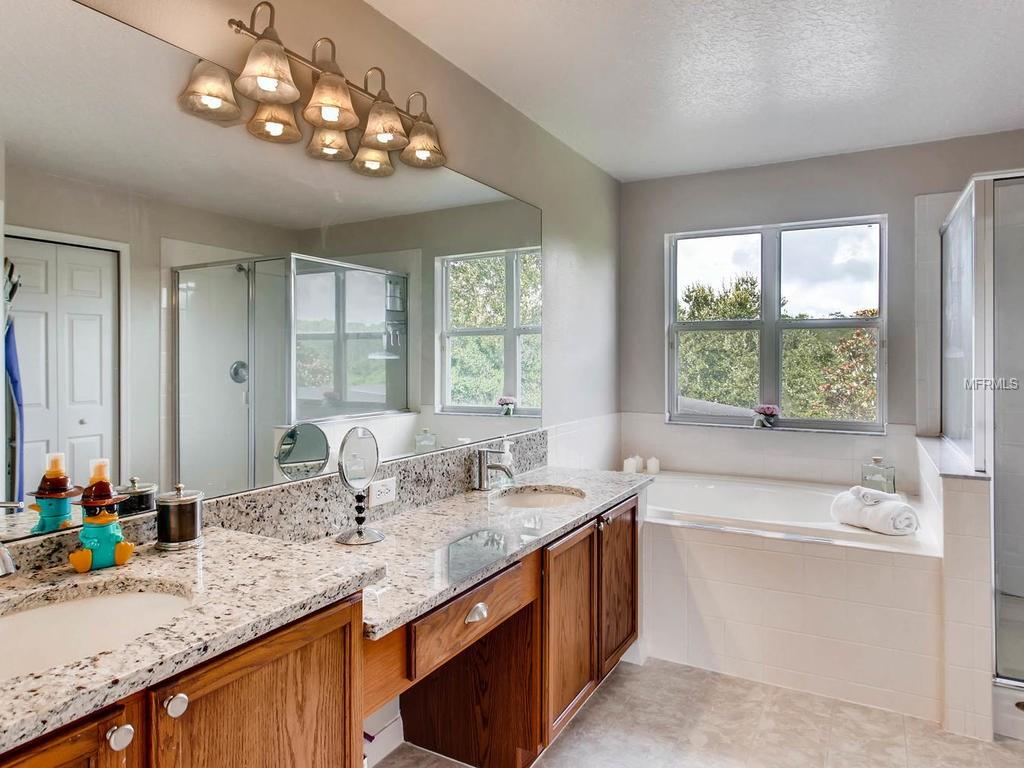 1446 ANNA CATHERINE DRIVE, ORLANDO, Florida 32828, 4 Bedrooms Bedrooms, 11 Rooms Rooms,3 BathroomsBathrooms,Residential,For sale,ANNA CATHERINE,O5529919