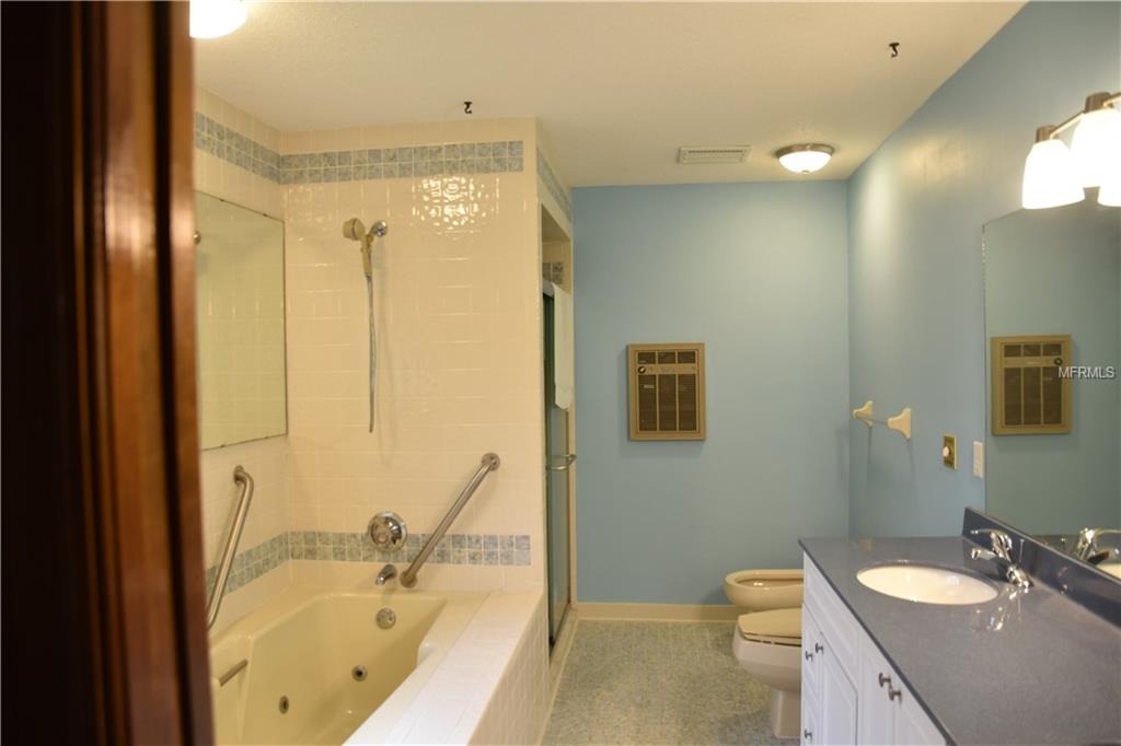 156 POINT O WOODS DRIVE, DAYTONA BEACH, Florida 32114, 4 Bedrooms Bedrooms, 9 Rooms Rooms,3 BathroomsBathrooms,Residential,For sale,POINT O WOODS,O5547860