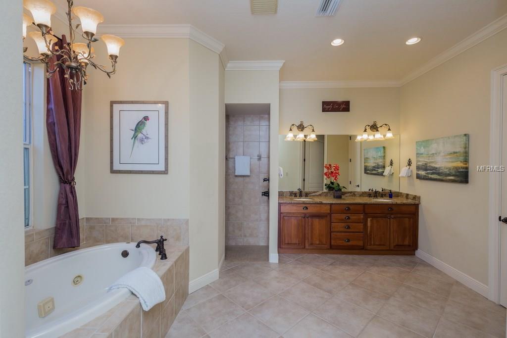 614 SHAMAN COURT, WINTER HAVEN, Florida 33880, 4 Bedrooms Bedrooms, 12 Rooms Rooms,3 BathroomsBathrooms,Residential,For sale,SHAMAN,P4718178