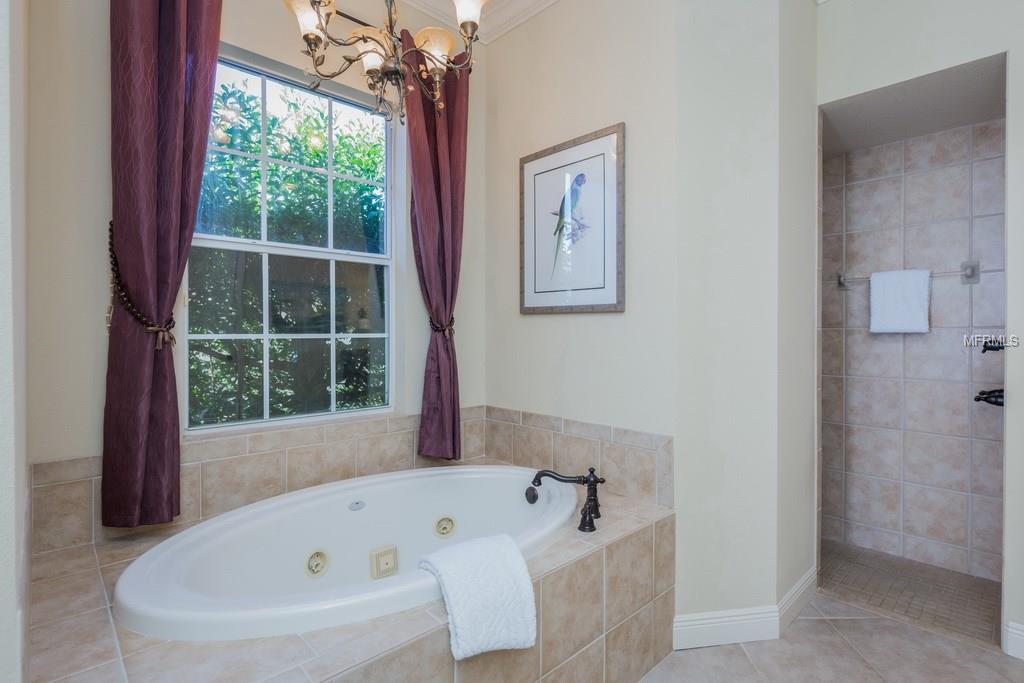 614 SHAMAN COURT, WINTER HAVEN, Florida 33880, 4 Bedrooms Bedrooms, 12 Rooms Rooms,3 BathroomsBathrooms,Residential,For sale,SHAMAN,P4718178