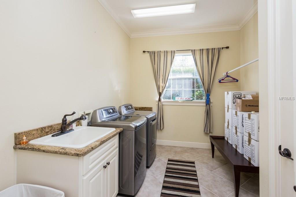 614 SHAMAN COURT, WINTER HAVEN, Florida 33880, 4 Bedrooms Bedrooms, 12 Rooms Rooms,3 BathroomsBathrooms,Residential,For sale,SHAMAN,P4718178