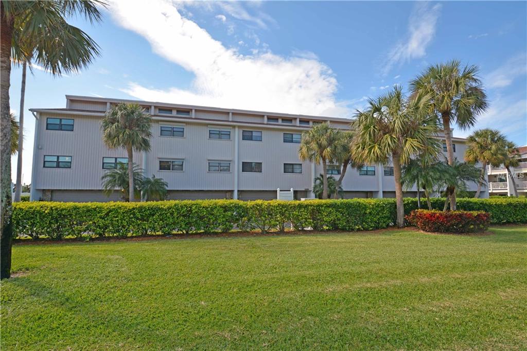 12242 2ND STREET E, TREASURE ISLAND, Florida 33706, 3 Bedrooms Bedrooms, 5 Rooms Rooms,2 BathroomsBathrooms,Residential,For sale,2ND,U7843960