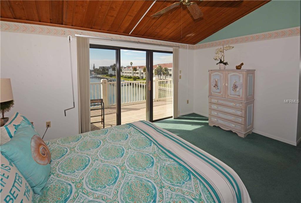 12242 2ND STREET E, TREASURE ISLAND, Florida 33706, 3 Bedrooms Bedrooms, 5 Rooms Rooms,2 BathroomsBathrooms,Residential,For sale,2ND,U7843960