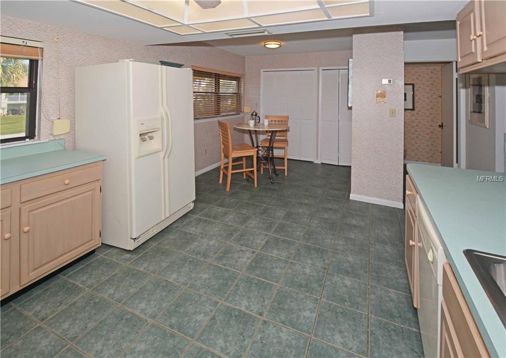 12242 2ND STREET E, TREASURE ISLAND, Florida 33706, 3 Bedrooms Bedrooms, 5 Rooms Rooms,2 BathroomsBathrooms,Residential,For sale,2ND,U7843960