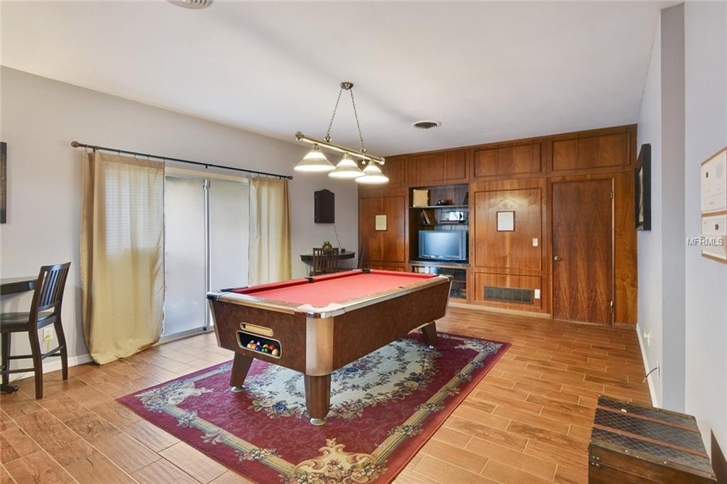 1000 E BERESFORD AVENUE, DELAND, Florida 32724, 4 Bedrooms Bedrooms, 10 Rooms Rooms,6 BathroomsBathrooms,Residential,For sale,BERESFORD,V4722711