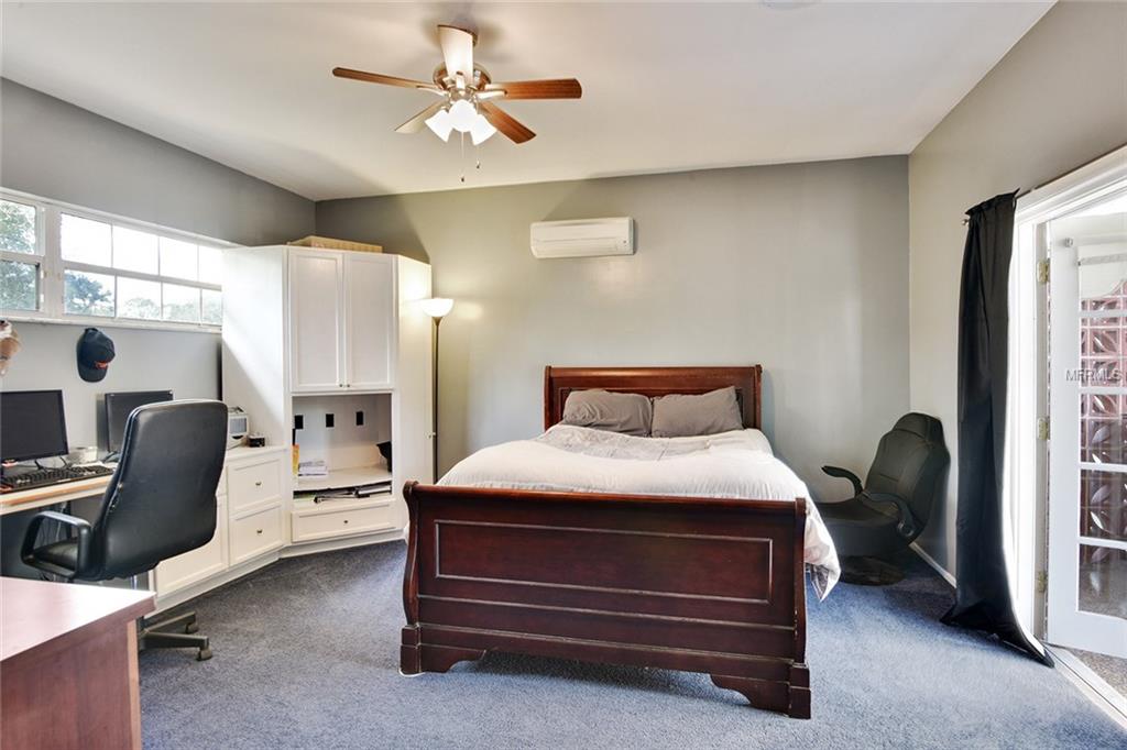 1000 E BERESFORD AVENUE, DELAND, Florida 32724, 4 Bedrooms Bedrooms, 10 Rooms Rooms,6 BathroomsBathrooms,Residential,For sale,BERESFORD,V4722711